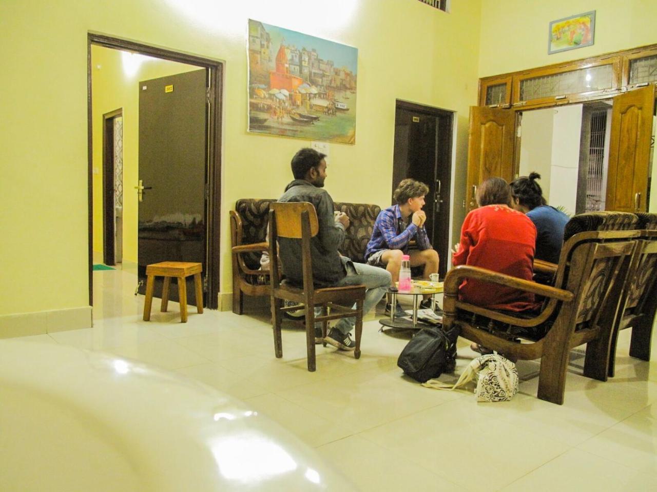 Gangotri Paying Guest House พาราณสี ภายนอก รูปภาพ