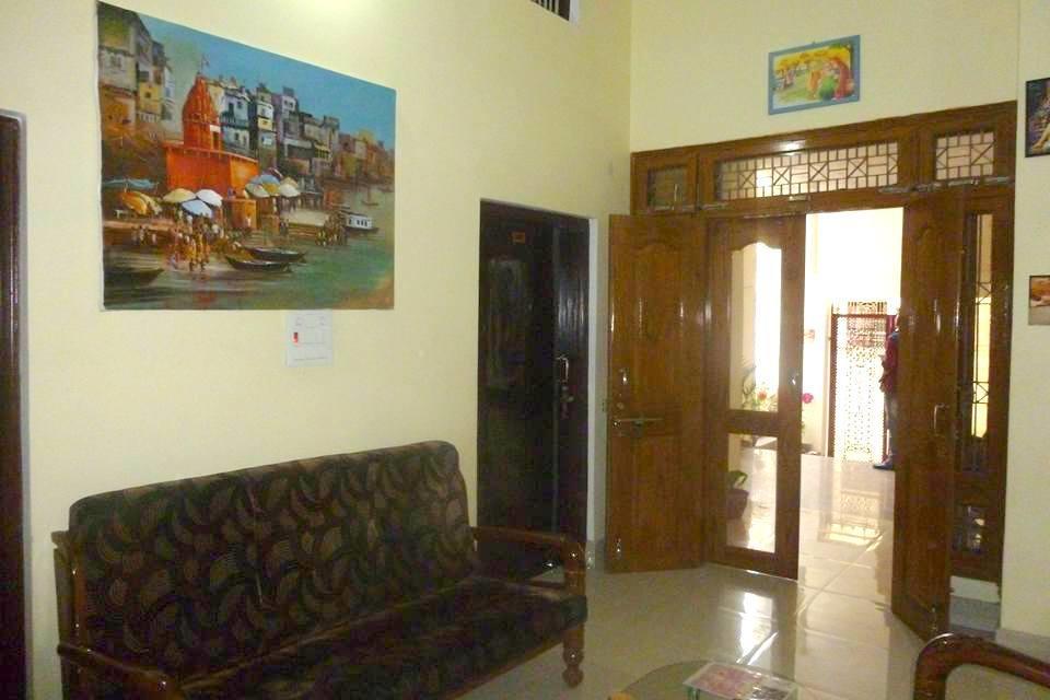 Gangotri Paying Guest House พาราณสี ภายนอก รูปภาพ